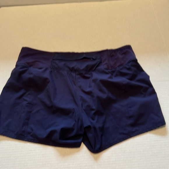 Arc’teryx hottie shorts. - Picture 4 of 7